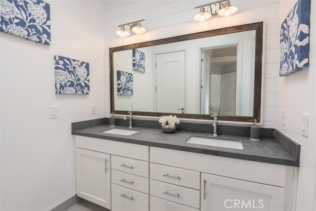 2104 Harriman Lane, Redondo Beach, California 90278, 4 Bedrooms Bedrooms, ,3 BathroomsBathrooms,Residential,Sold,Harriman,PV18101088