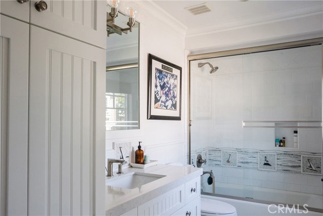 598 33rd Street, Manhattan Beach, California 90266, 5 Bedrooms Bedrooms, ,5 BathroomsBathrooms,Residential,Sold,33rd,SB21107096