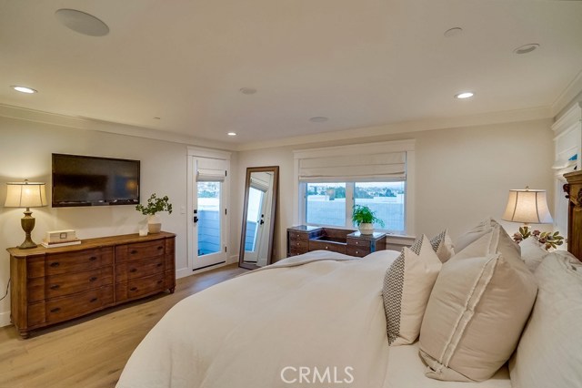 704 Loma, Hermosa Beach, California 90254, 4 Bedrooms Bedrooms, ,4 BathroomsBathrooms,Residential,Sold,Loma,SB19164166