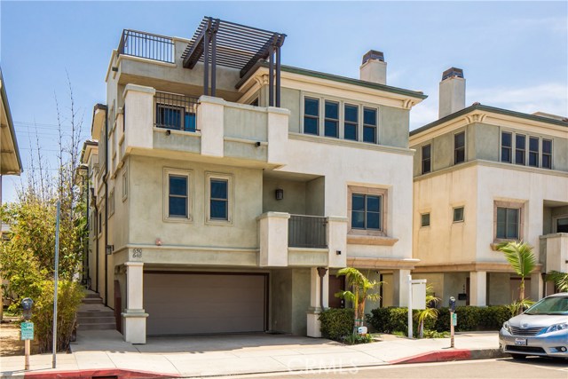646 Hermosa Avenue, Hermosa Beach, California 90254, 3 Bedrooms Bedrooms, ,2 BathroomsBathrooms,Residential,Sold,Hermosa,SB18146265