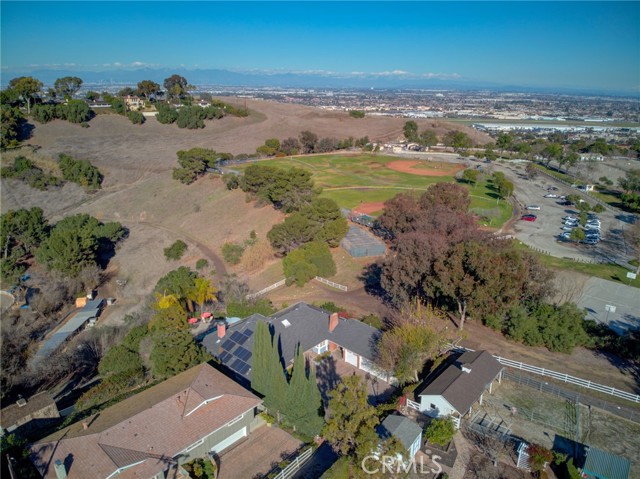 58 Hidden Valley Road, Rolling Hills Estates, California 90274, 6 Bedrooms Bedrooms, ,5 BathroomsBathrooms,Residential,Sold,Hidden Valley,SB21026059