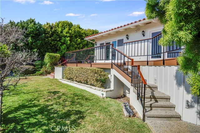 1109 Via Romero, Palos Verdes Estates, California 90274, 4 Bedrooms Bedrooms, ,2 BathroomsBathrooms,Residential,Sold,Via Romero,PV18142543