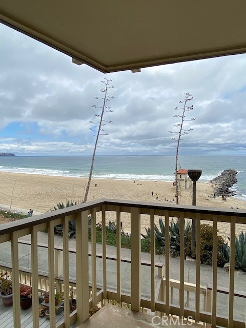 625 Esplanade, Redondo Beach, California 90277, 1 Bedroom Bedrooms, ,1 BathroomBathrooms,Residential,Sold,Esplanade,SW21083166