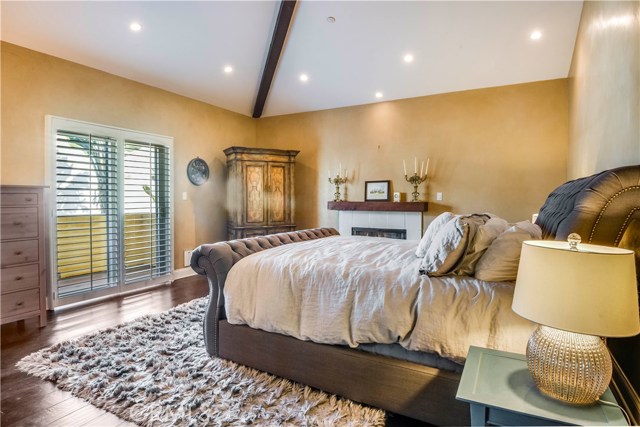 202 Irena Avenue, Redondo Beach, California 90277, 3 Bedrooms Bedrooms, ,3 BathroomsBathrooms,Residential,Sold,Irena,SB19148601