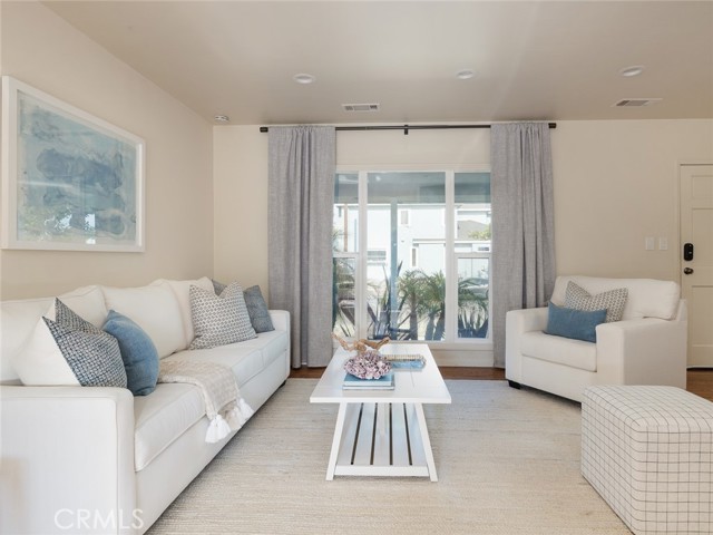 701 Firmona Avenue, Redondo Beach, California 90278, 3 Bedrooms Bedrooms, ,2 BathroomsBathrooms,Residential,Sold,Firmona,SB21149266