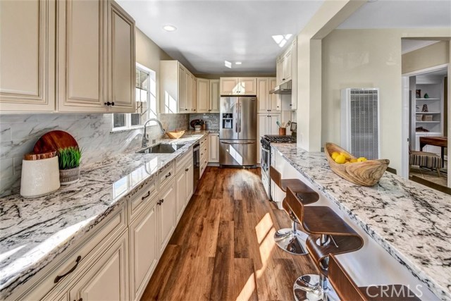 1651 23rd Street, Manhattan Beach, California 90266, 3 Bedrooms Bedrooms, ,1 BathroomBathrooms,Residential,Sold,23rd,PV20240193
