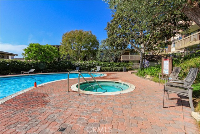 6542 Ocean Crest Drive, Rancho Palos Verdes, California 90275, 2 Bedrooms Bedrooms, ,2 BathroomsBathrooms,Residential,Sold,Ocean Crest,PW19184666