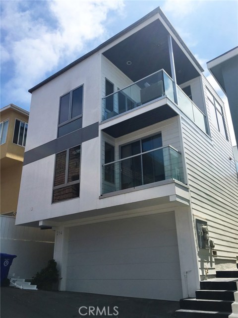 214 15th Place, Manhattan Beach, California 90266, 2 Bedrooms Bedrooms, ,2 BathroomsBathrooms,Residential,Sold,15th,SB17189599