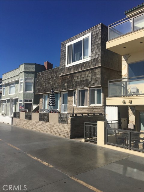 3411 The Strand, Hermosa Beach, California 90254, 8 Bedrooms Bedrooms, ,4 BathroomsBathrooms,Residential,Sold,The Strand,SB18157484