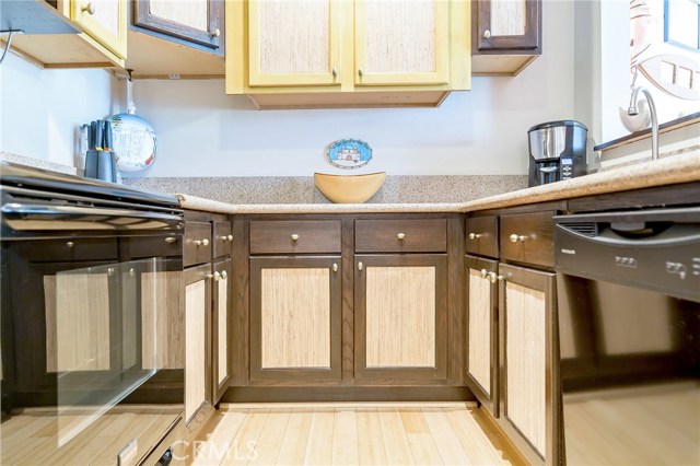 620 The Village, Redondo Beach, California 90277, 1 Bedroom Bedrooms, ,1 BathroomBathrooms,Residential,Sold,The Village,SB17035321