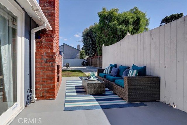 118 Helberta Avenue, Redondo Beach, California 90277, 3 Bedrooms Bedrooms, ,3 BathroomsBathrooms,Residential,Sold,Helberta,SB18247405