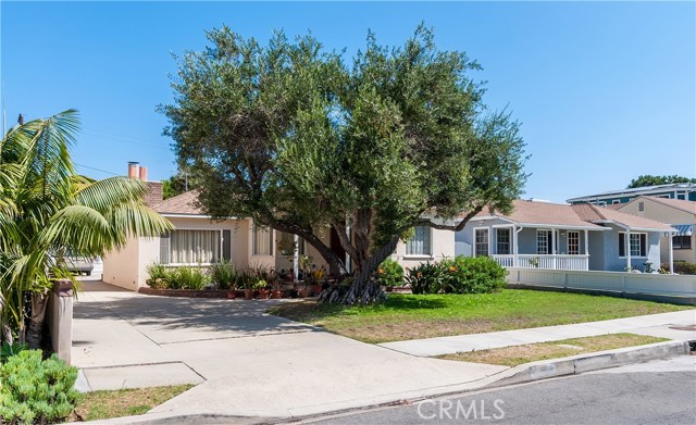 1311 19th Street, Manhattan Beach, California 90266, 2 Bedrooms Bedrooms, ,1 BathroomBathrooms,Residential,Sold,19th,SB17196068