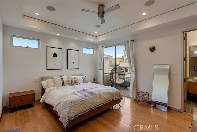 200 38th Street, Manhattan Beach, California 90266, 3 Bedrooms Bedrooms, ,4 BathroomsBathrooms,Residential,Sold,38th,PW21027936
