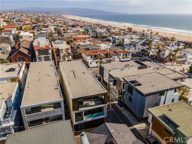 218 1st Place, Manhattan Beach, California 90266, 3 Bedrooms Bedrooms, ,3 BathroomsBathrooms,Residential,Sold,1st,PV21075886