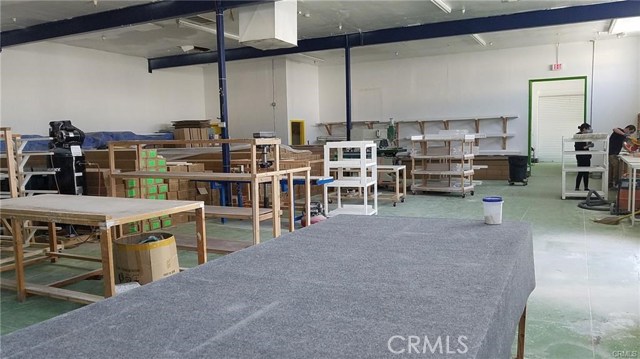 Highland, 92405, ,For Sale,Highland,WS20191871