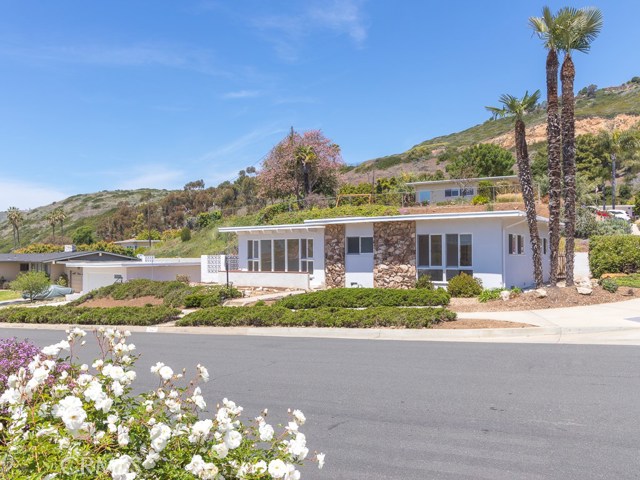 4107 Dauntless Drive, Rancho Palos Verdes, California 90275, 3 Bedrooms Bedrooms, ,2 BathroomsBathrooms,Residential,Sold,Dauntless,SB20077228