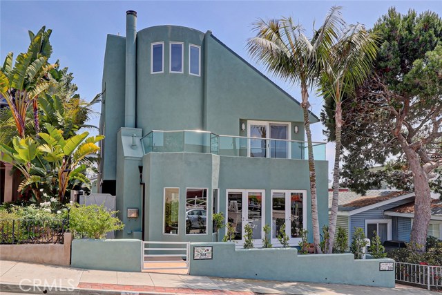 316 24th, Hermosa Beach, California 90254, 3 Bedrooms Bedrooms, ,4 BathroomsBathrooms,Residential,Sold,24th,SB19132480