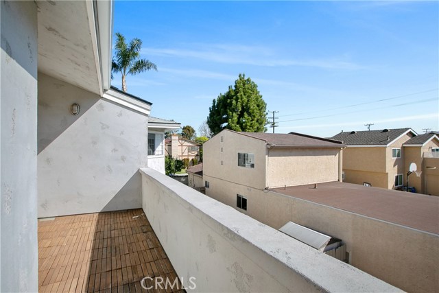 1818 Belmont Lane, Redondo Beach, California 90278, 3 Bedrooms Bedrooms, ,2 BathroomsBathrooms,Residential,Sold,Belmont,SB19055656