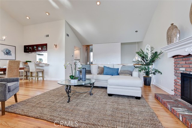 115 Lucia Avenue, Redondo Beach, California 90277, 3 Bedrooms Bedrooms, ,2 BathroomsBathrooms,Residential,Sold,Lucia,SB19163942