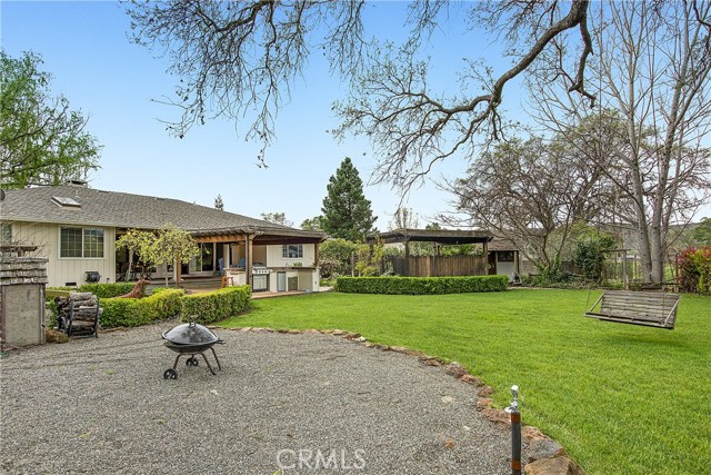 Sprawling yard, complete with a water fountain!