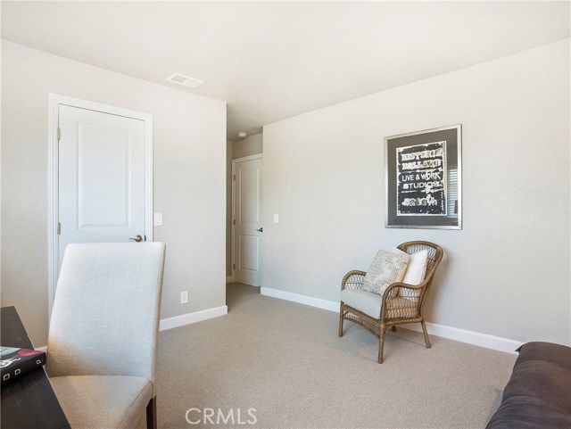 Guest bedroom 2
