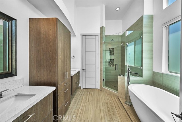 2408 Harriman Lane, Redondo Beach, California 90278, 4 Bedrooms Bedrooms, ,3 BathroomsBathrooms,Residential,Sold,Harriman,PV21066459