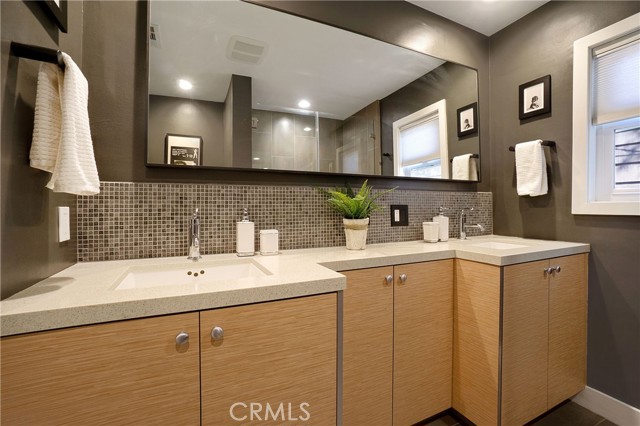 2 Bed Home for Sale in Silver Lake, California