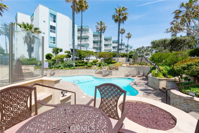 650 The Village, Redondo Beach, California 90277, 2 Bedrooms Bedrooms, ,2 BathroomsBathrooms,Residential,Sold,The Village,SB17108266