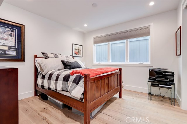 436 27th Street, Manhattan Beach, California 90266, 4 Bedrooms Bedrooms, ,4 BathroomsBathrooms,Residential,Sold,27th,SB20086504