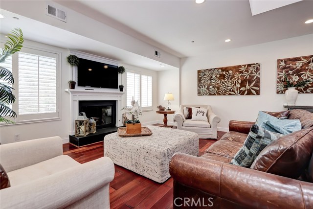 411 Avenue F, Redondo Beach, California 90277, 5 Bedrooms Bedrooms, ,4 BathroomsBathrooms,Residential,Sold,Avenue F,SB20102967