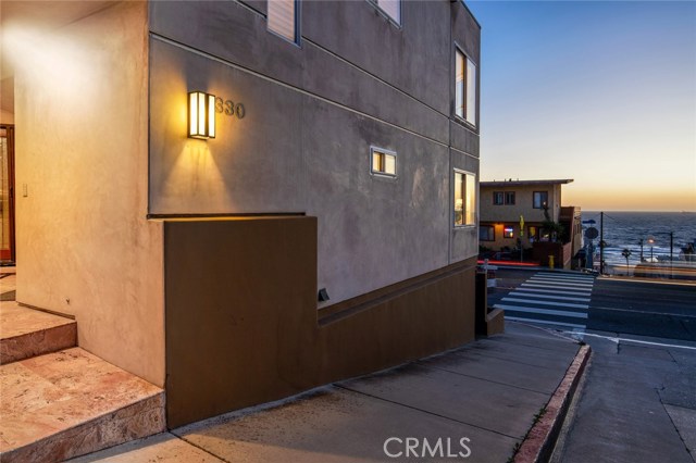 330 41st Street, Manhattan Beach, California 90266, 1 Bedroom Bedrooms, ,1 BathroomBathrooms,Residential,Sold,41st,SB19051583