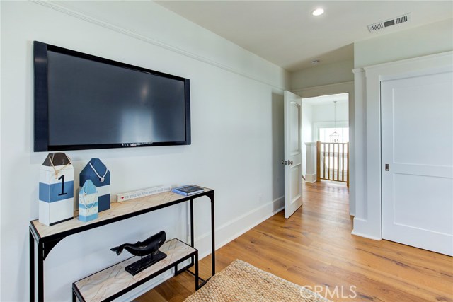 124 Guadalupe Avenue, Redondo Beach, California 90277, 3 Bedrooms Bedrooms, ,2 BathroomsBathrooms,Residential,Sold,Guadalupe,SB19041117