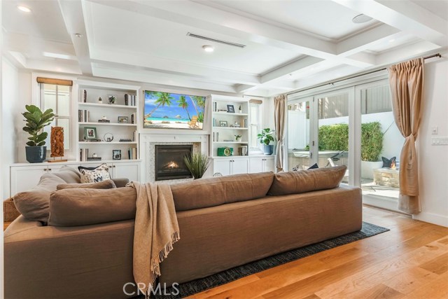2113 Chestnut Avenue, Manhattan Beach, California 90266, 5 Bedrooms Bedrooms, ,5 BathroomsBathrooms,Residential,Sold,Chestnut,SB20195476