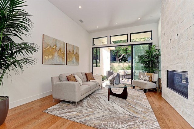 1154 6th Street, Hermosa Beach, California 90254, 4 Bedrooms Bedrooms, ,5 BathroomsBathrooms,Residential,Sold,6th,SB19225837