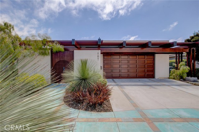 807 Paulina Avenue, Redondo Beach, California 90277, 5 Bedrooms Bedrooms, ,2 BathroomsBathrooms,Residential,Sold,Paulina,SB20058130