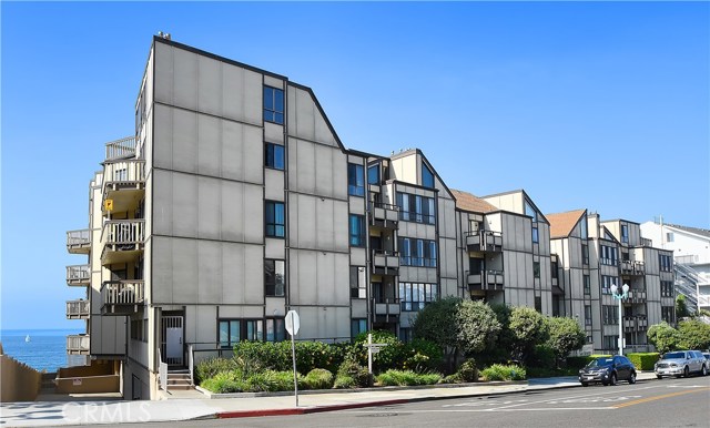 625 Esplanade, Redondo Beach, California 90277, 1 Bedroom Bedrooms, ,1 BathroomBathrooms,Residential,Sold,Esplanade,SB19239624