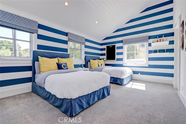 570 27th Street, Manhattan Beach, California 90266, 5 Bedrooms Bedrooms, ,4 BathroomsBathrooms,Residential,Sold,27th,SB21030922