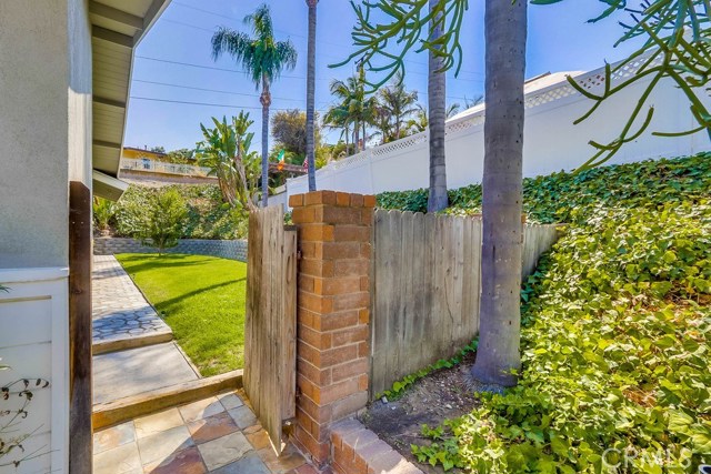 2016 Galerita Drive, Rancho Palos Verdes, California 90275, 3 Bedrooms Bedrooms, ,2 BathroomsBathrooms,Residential,Sold,Galerita,SB20161997