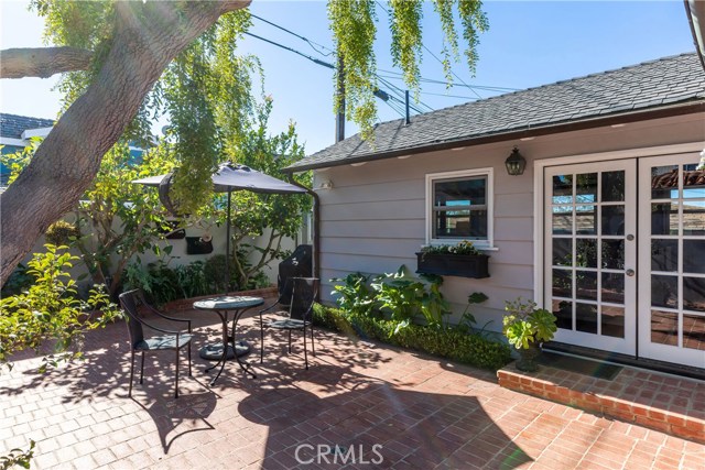 668 36th Street, Manhattan Beach, California 90266, 3 Bedrooms Bedrooms, ,2 BathroomsBathrooms,Residential,Sold,36th,SB21007690