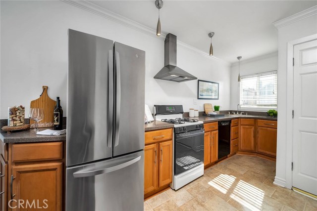 1639 Haynes, Redondo Beach, California 90278, 3 Bedrooms Bedrooms, ,1 BathroomBathrooms,Residential,Sold,Haynes,SB20244752