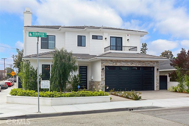 1934 Robinson Street, Redondo Beach, California 90278, 5 Bedrooms Bedrooms, ,4 BathroomsBathrooms,Residential,Sold,Robinson,OC19044344