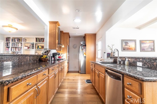 3411 Gibson Place, Redondo Beach, California 90278, 4 Bedrooms Bedrooms, ,2 BathroomsBathrooms,Residential,Sold,Gibson,SB20086986