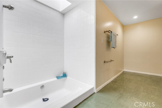 2304 Mathews Avenue, Redondo Beach, California 90278, 2 Bedrooms Bedrooms, ,1 BathroomBathrooms,Residential,Sold,Mathews,TR20131793