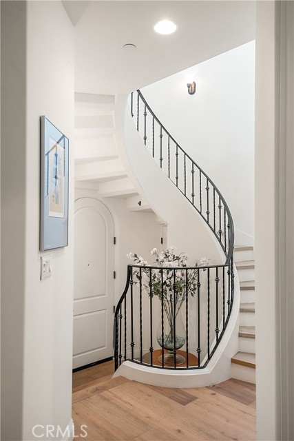 Dramatic main level entry