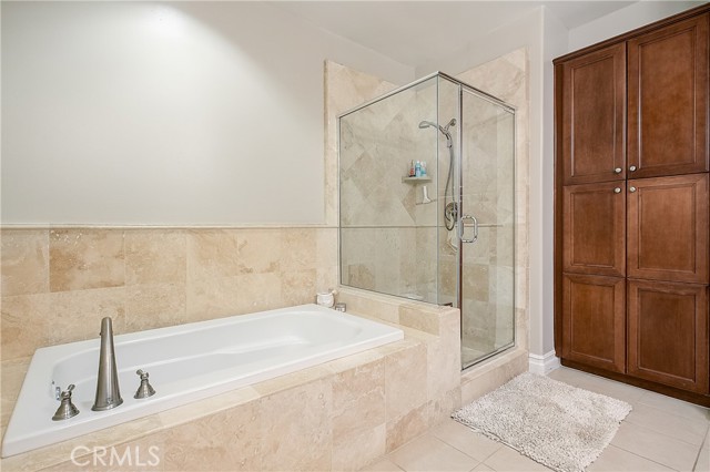 2 Bed Home for Sale in Sherman Oaks, California