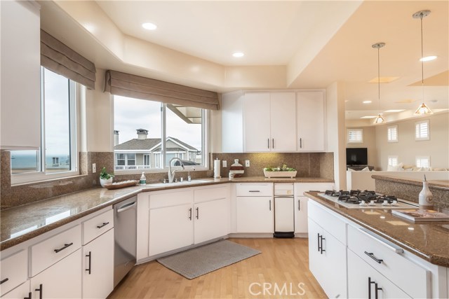 224 14th Street, Manhattan Beach, California 90266, 4 Bedrooms Bedrooms, ,4 BathroomsBathrooms,Residential,Sold,14th,SB19152131