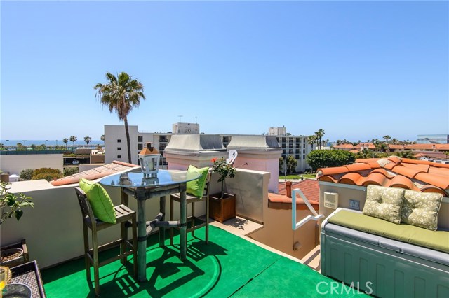 314 Catalina Avenue, Redondo Beach, California 90277, 4 Bedrooms Bedrooms, ,2 BathroomsBathrooms,Residential,Sold,Catalina,SB17106338