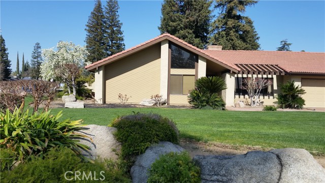 Detail Gallery Image 1 of 1 For 1661 S Waverly Ln, Fresno,  CA 93727 - 4 Beds | 2/1 Baths