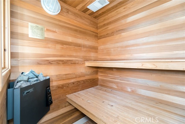2524 Manhattan Avenue, Hermosa Beach, California 90254, 5 Bedrooms Bedrooms, ,3 BathroomsBathrooms,Residential,Sold,Manhattan,SB18096858