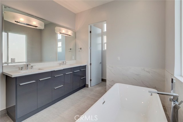 2420 Alvord Lane, Redondo Beach, California 90278, 4 Bedrooms Bedrooms, ,3 BathroomsBathrooms,Residential,Sold,Alvord,PV18203739